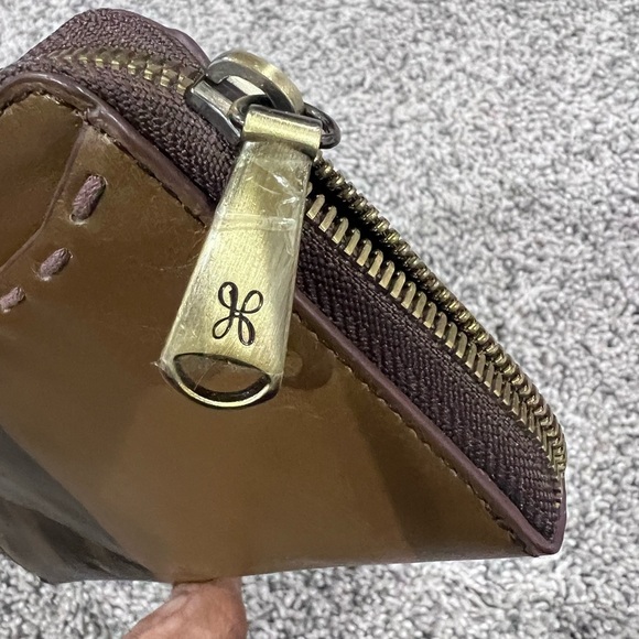 Hobo Leather HONOR Wallet Color MINK Retails For  $118 Mid Size - Picture 4 of 7